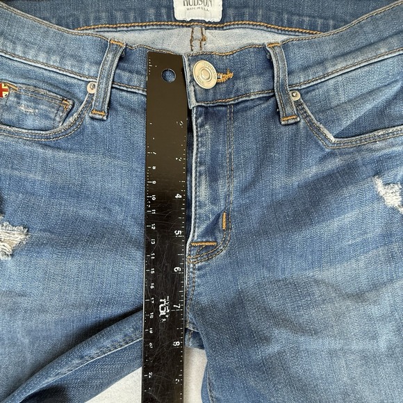 Hudson Jeans Women's 27 Measures 29x30‎ Distressed Low Rise Denim Medium Wash - Picture 4 of 10